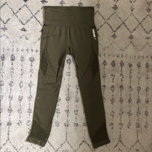 Gymshark Energy Seamless olive Leggings